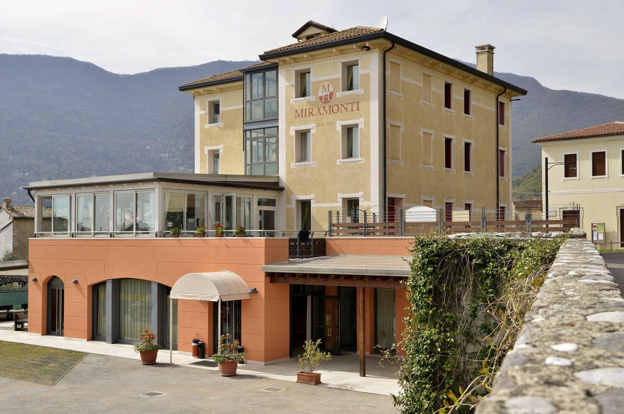 Hotel Miramonti Enoteca Pove del Grappa Buitenkant foto